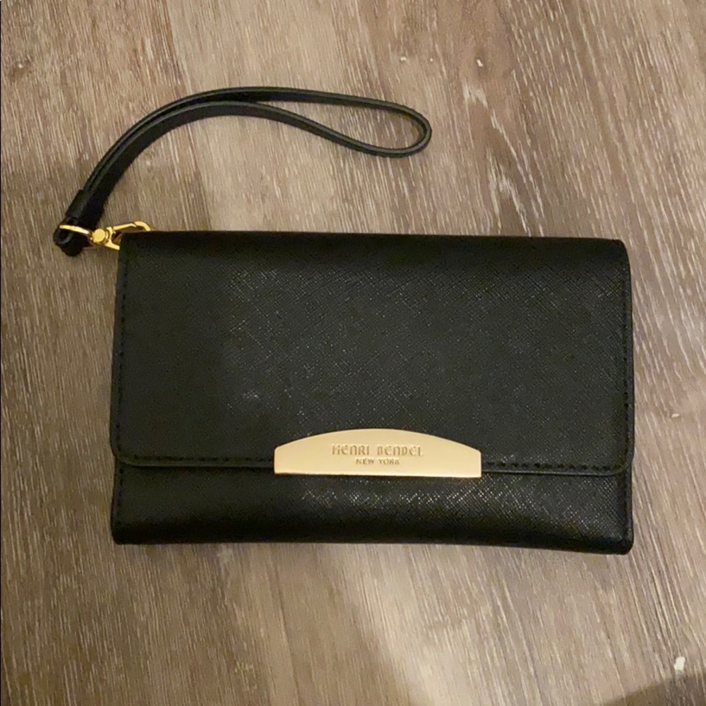 WALLET ON A CHAIN